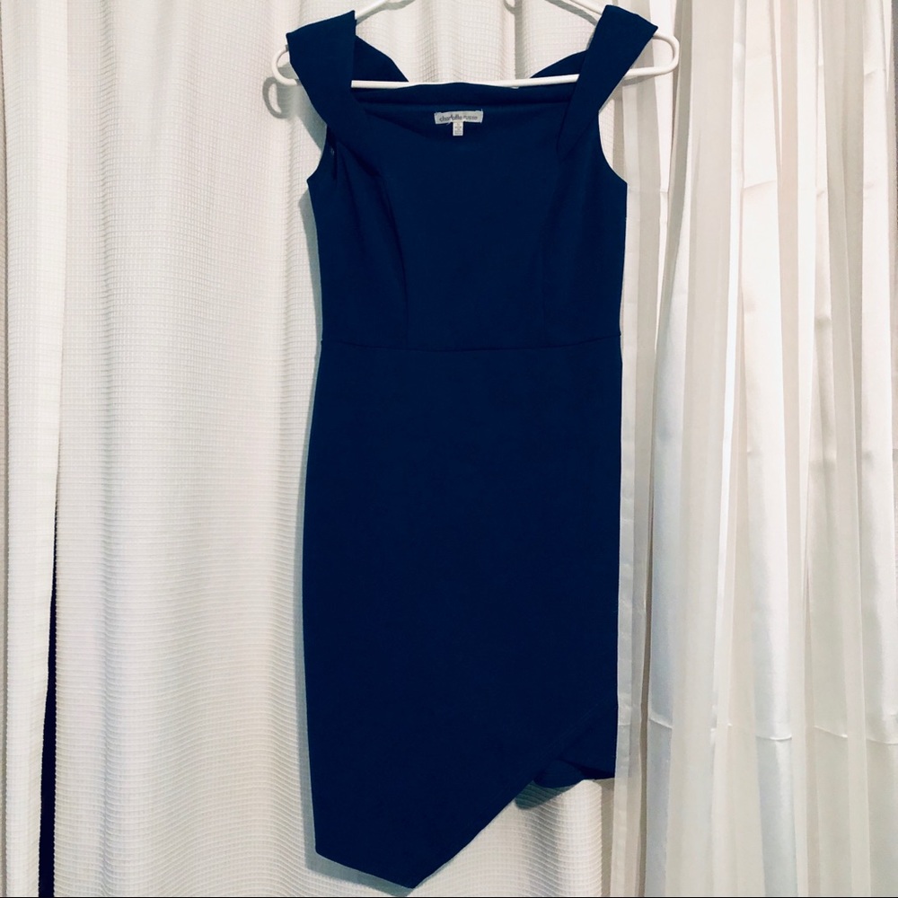 Blue off the shoulders dress